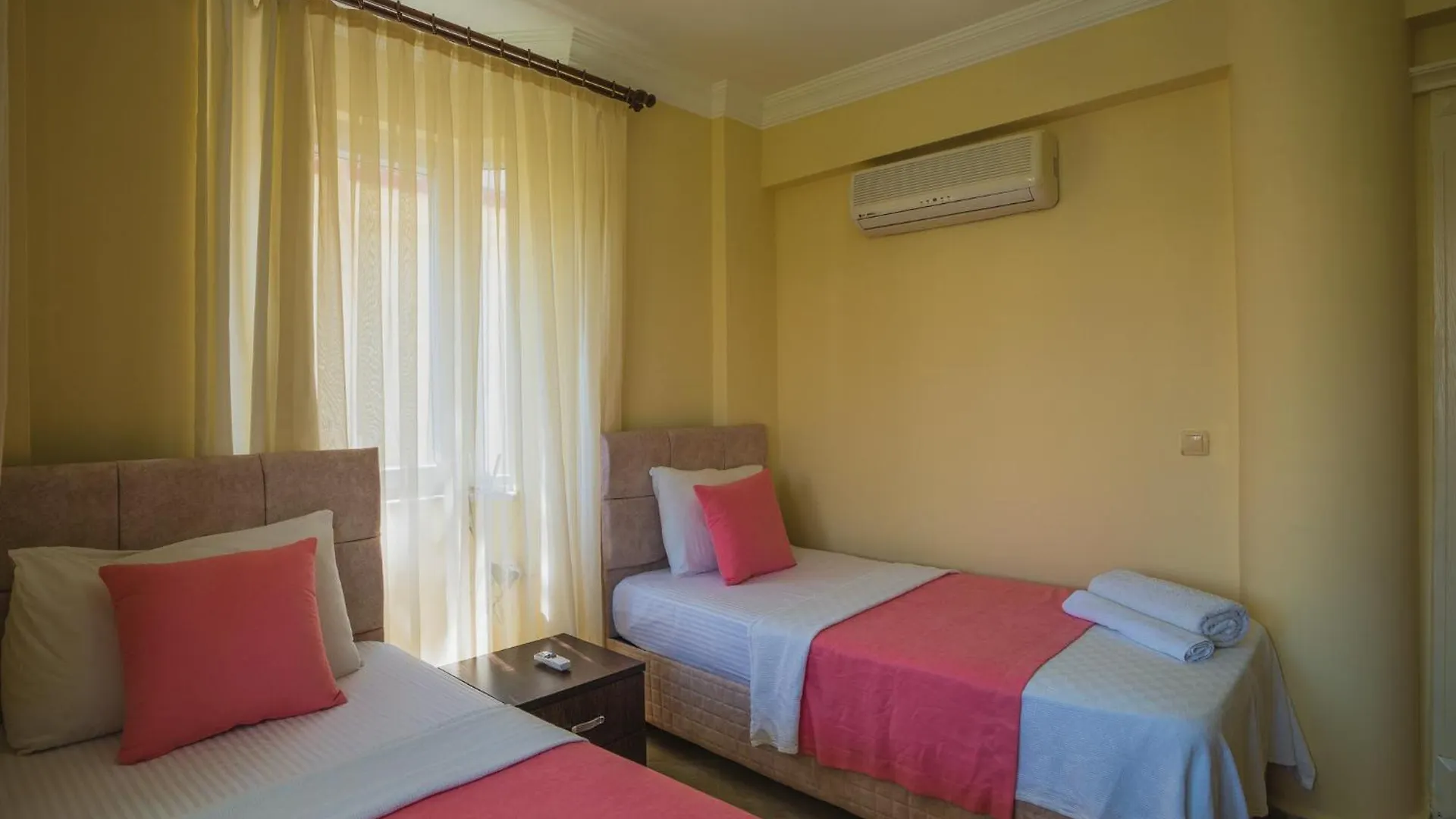 Aparthotel Sunset Beach Club Aqua Lettings Fethiye