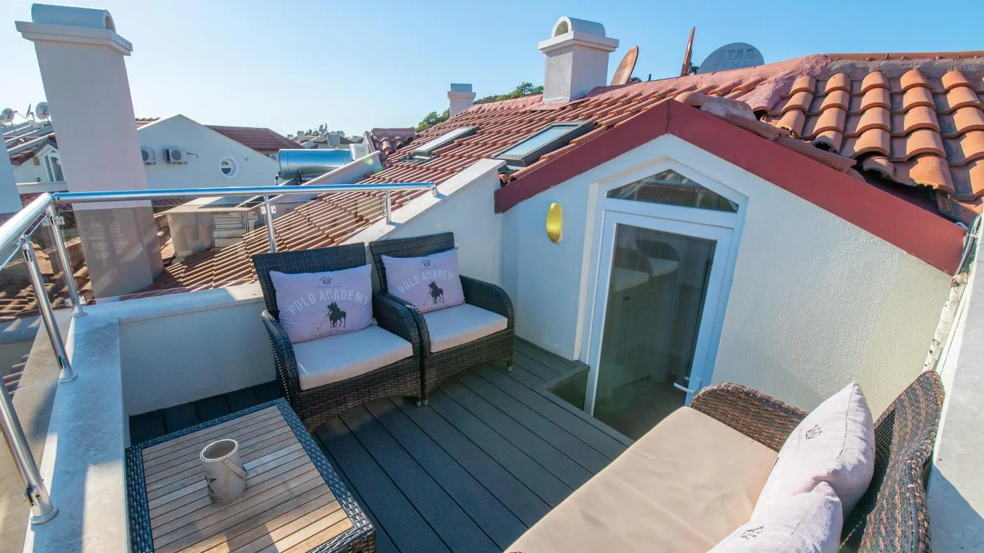 Sunset Beach Club Aqua Lettings Fethiye Aparthotel