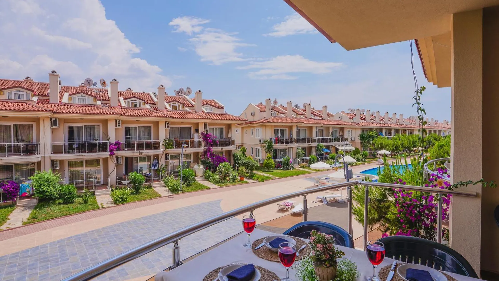 Sunset Beach Club Aqua Lettings Fethiye 3*,