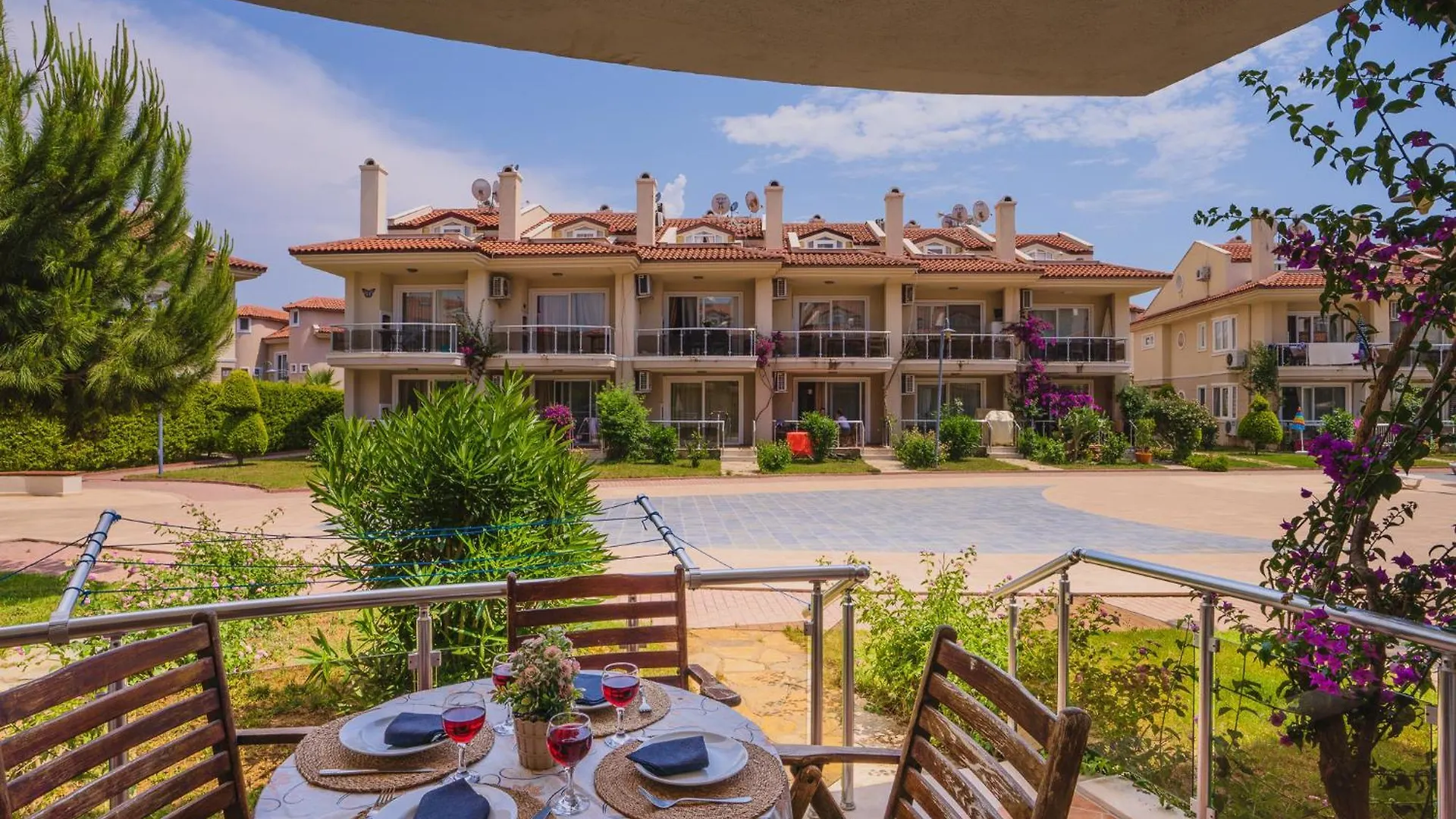 *** Aparthotel Sunset Beach Club Aqua Lettings Fethiye Turkey