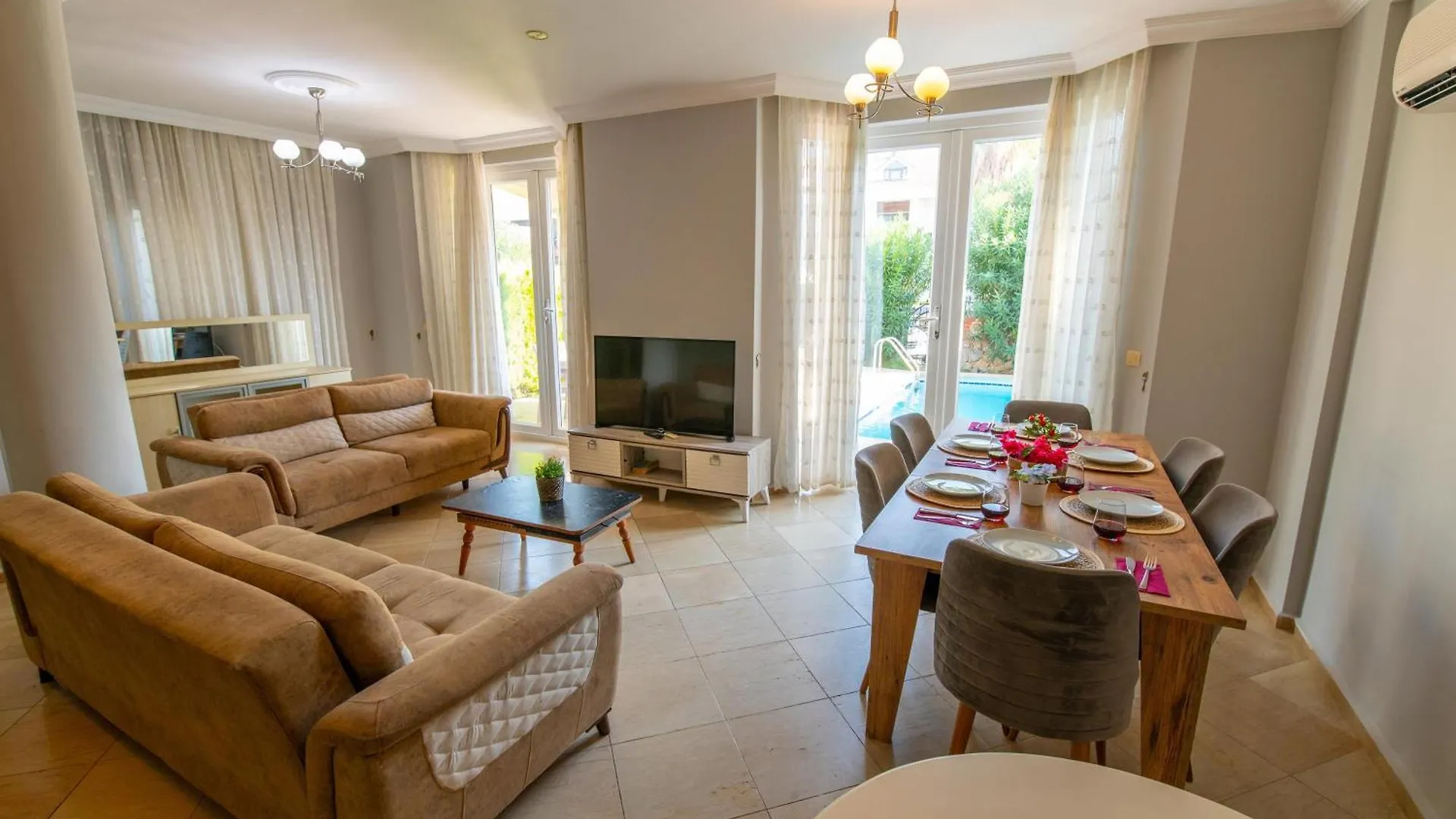 Sunset Beach Club Aqua Lettings Fethiye 3*,